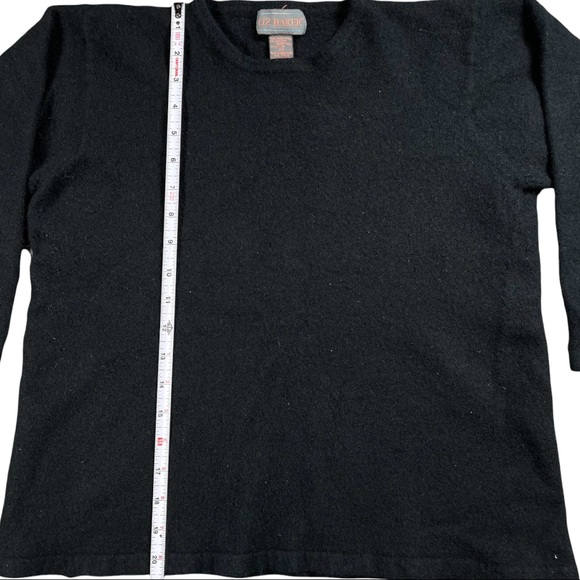 Liz Baker size 2x VINTAGE short & wide black fuzzy shirt, 3/4 sleeves, crew neck - Picture 5 of 6